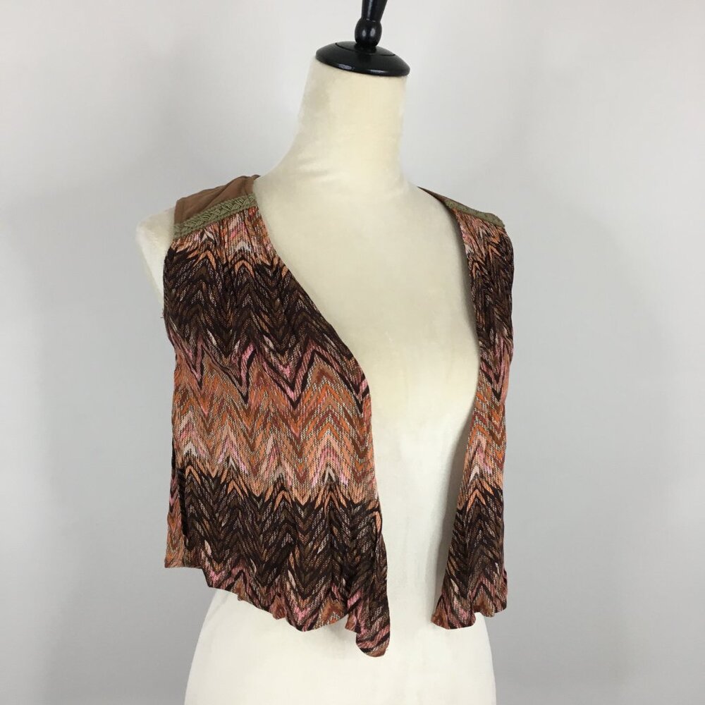 NWT MISS ME MultiColor Mixed Fabric Open Front Sleeveless Crop Cardigan Vest Top